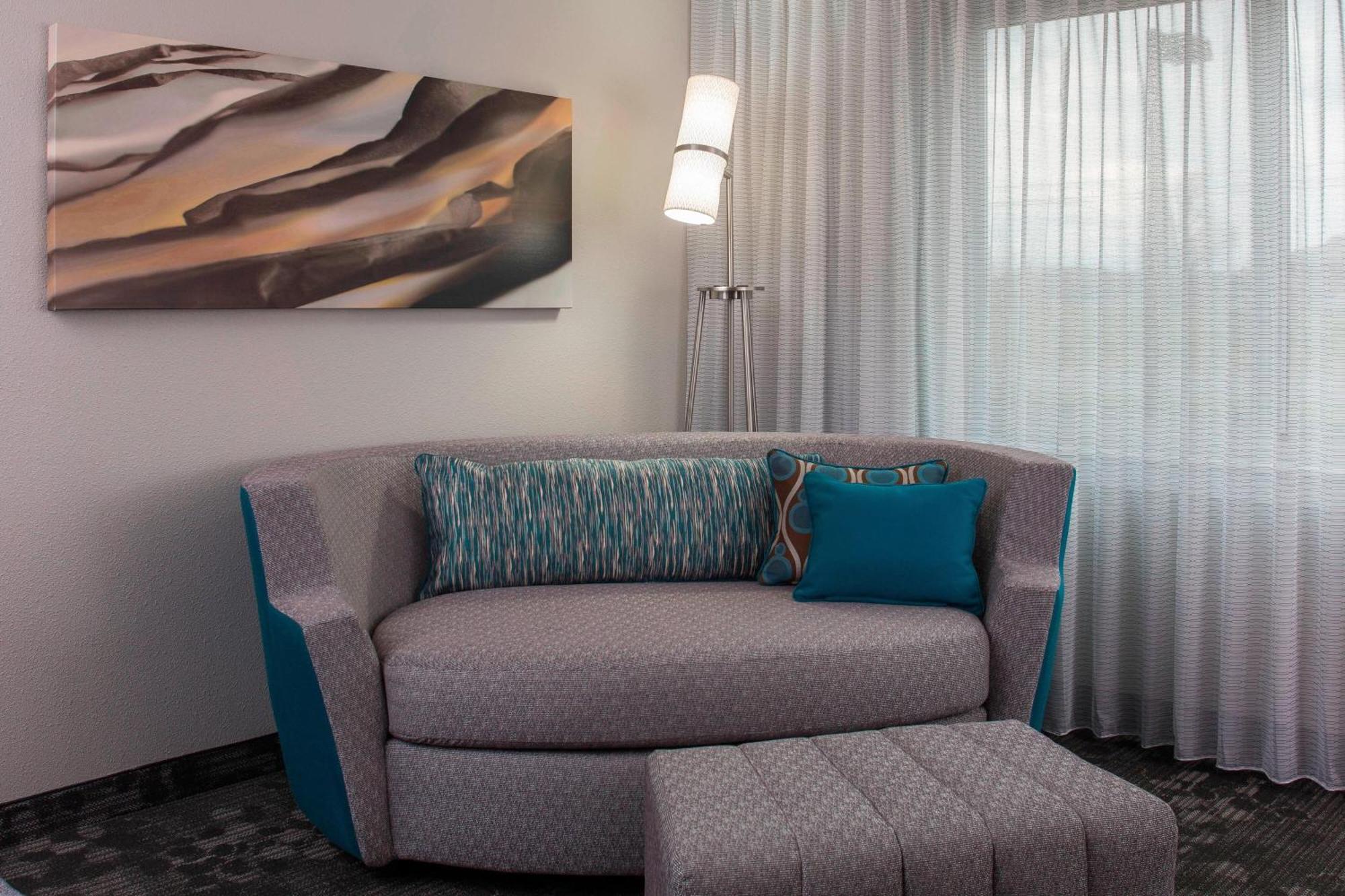 Courtyard By Marriott Nashville Hotel 3*