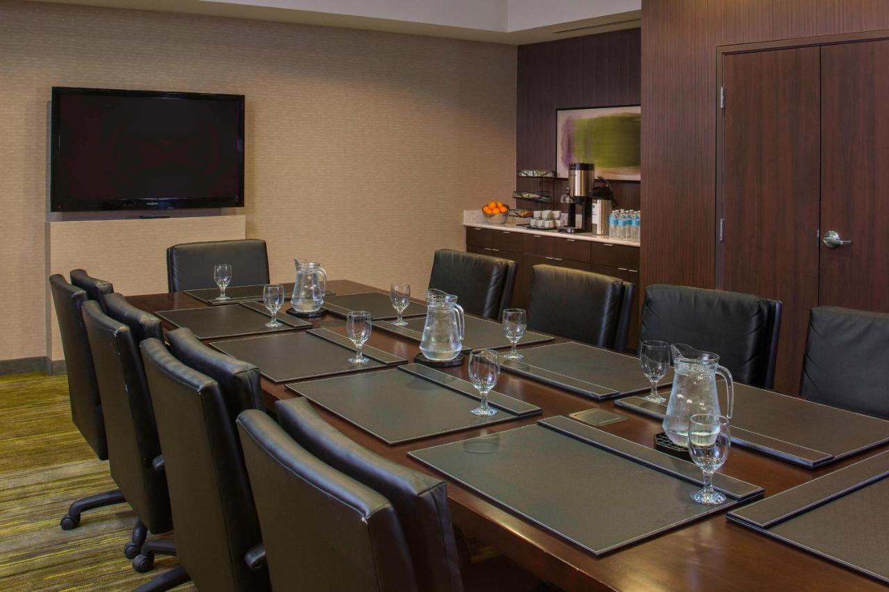 Courtyard By Marriott Nashville Hotel