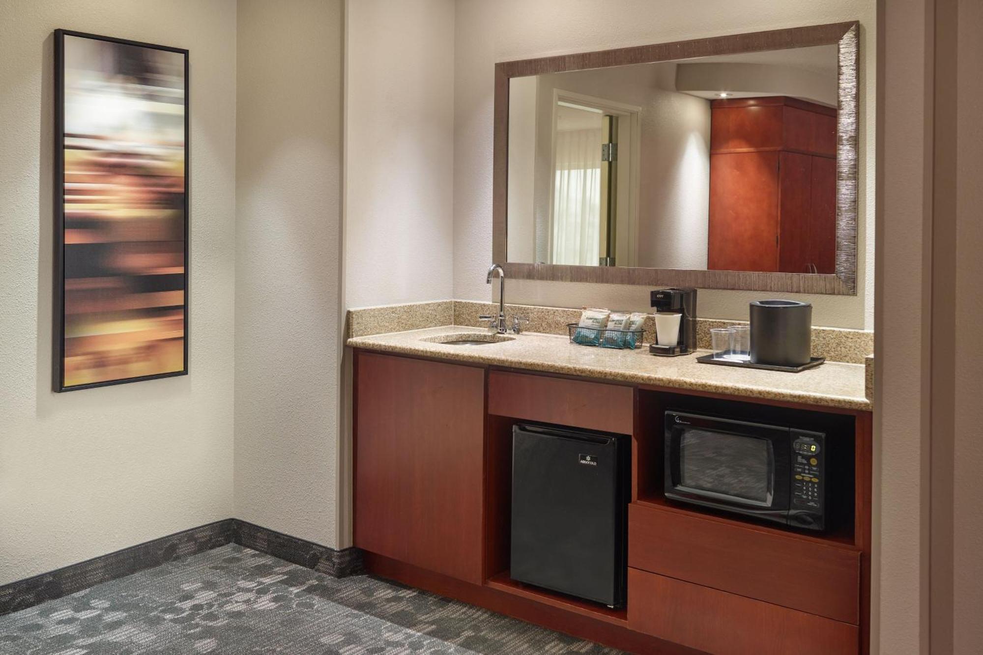 Courtyard By Marriott Nashville Goodlettsville