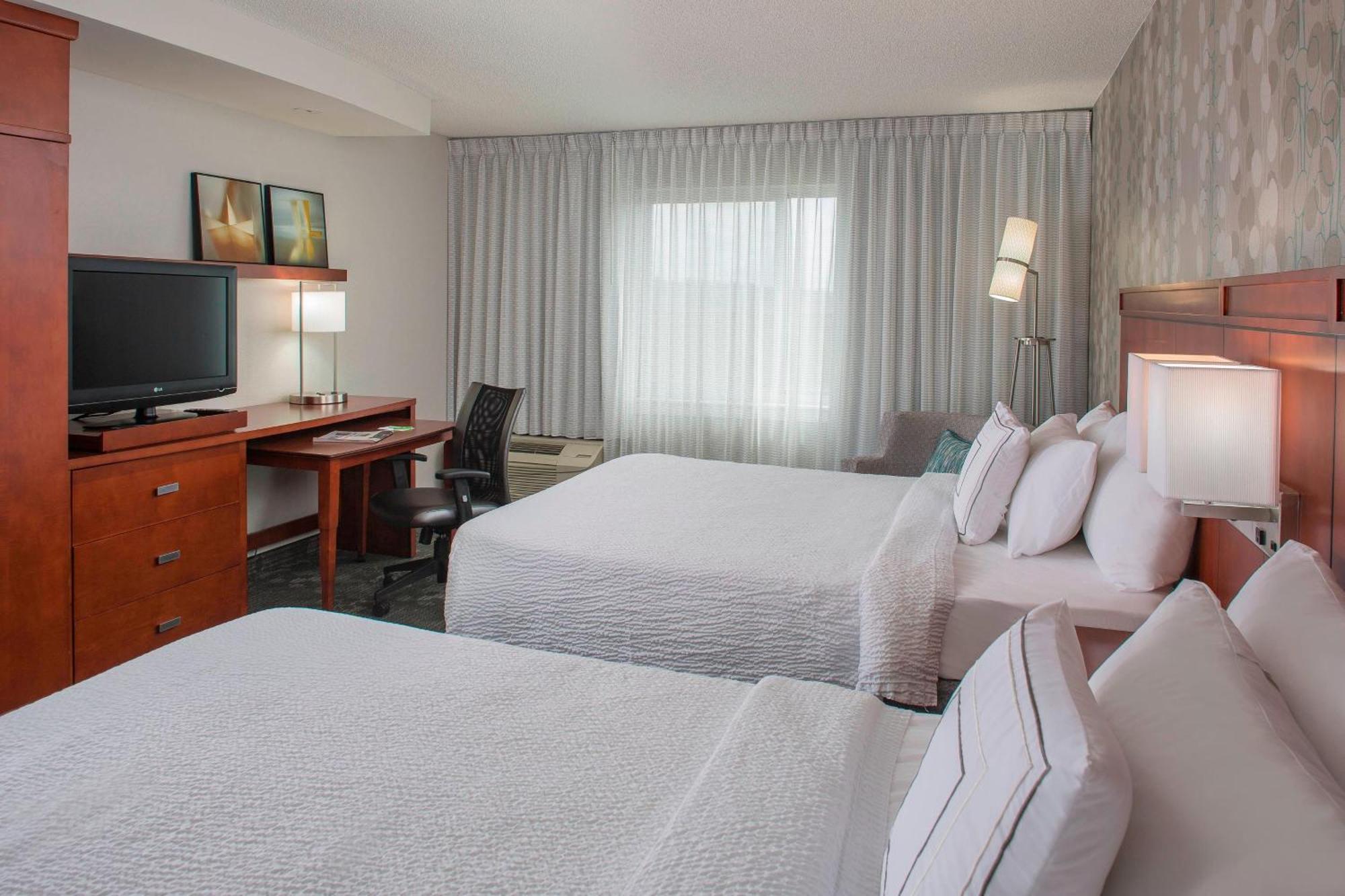 Hotel Courtyard By Marriott Nashville 3*